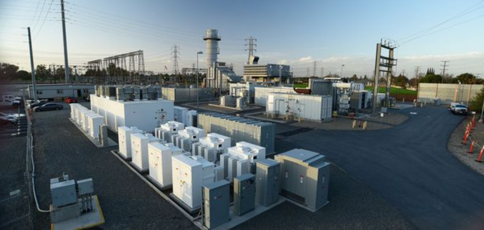 总投资超6亿元 新中能源锂离子电池二期项目奠基